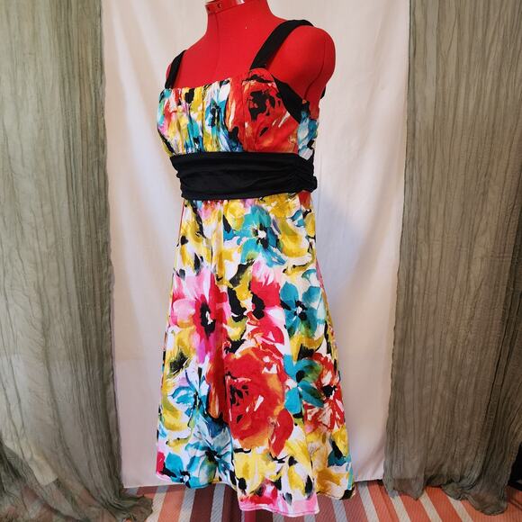 B. Smart Bright Floral Red Yellow Halter Summer Knee Length Dress Size 12 - Picture 2 of 5